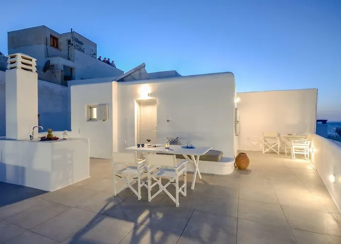 Cycladic Breeze * Naxos City